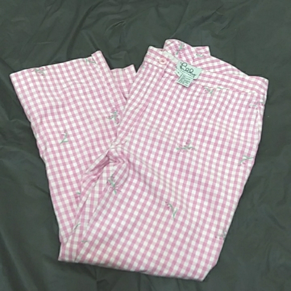 Lilly Pulitzer Pants - Lilly Pulitzer Pink  Capri Pants Size 4 Lilly Embroidery White Tag